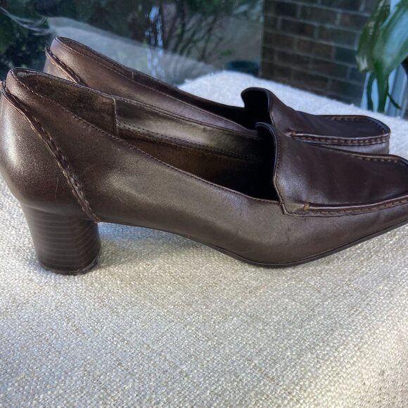 Easyspirit brown leather square toe round heel slip-on loafers, size 9 - Picture 2 of 7